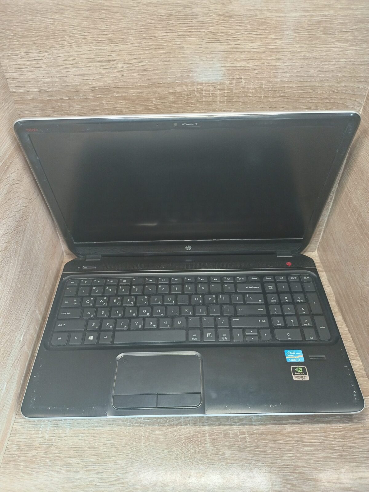 HP PAVILION DV6